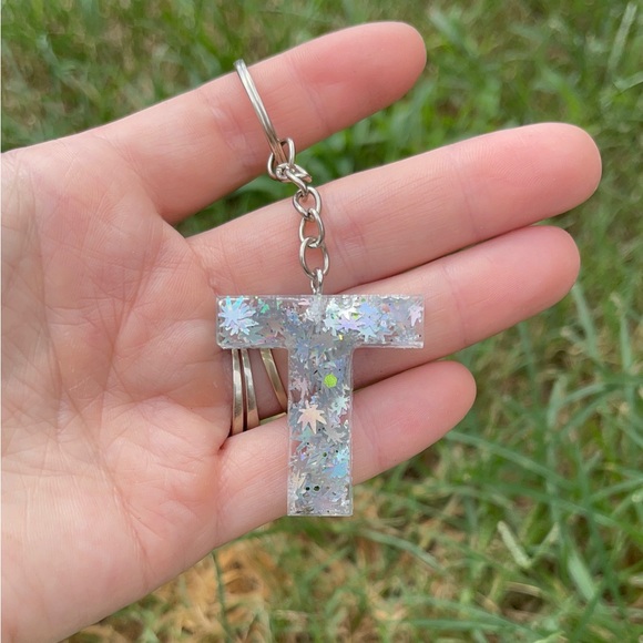 Holographic 420 Initial Keychain T Handmade With Resin - Picture 6 of 7